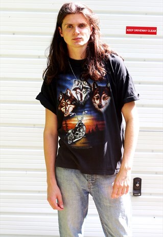 1990'S VINTAGE BLACK GRAPHIC WOLF/MOTORCYCLE PRINT T-SHIRT