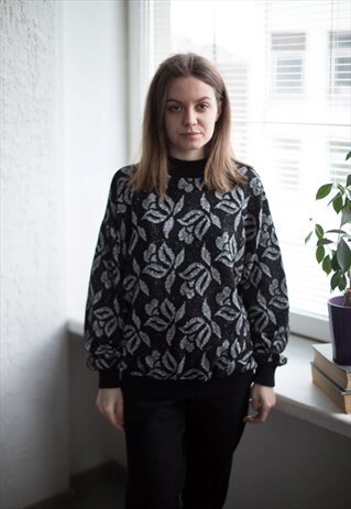 VINTAGE 80'S BLACK/SILVER GLOSSY JUMPER