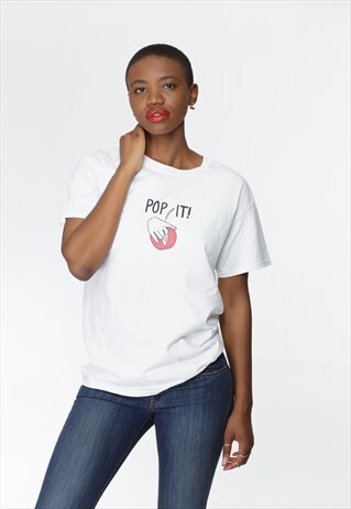 CHERRY POSE POP IT T-SHIRT WHITE