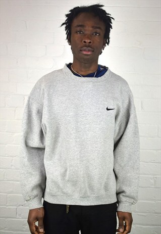 VINTAGE 90'S SWEATSHIRT
