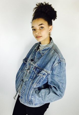 LEVIS DENIM JACKET