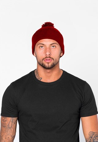 ESSENTIAL BOBBLE POM POM CUFFED BEANIE HAT - CLASSIC RED