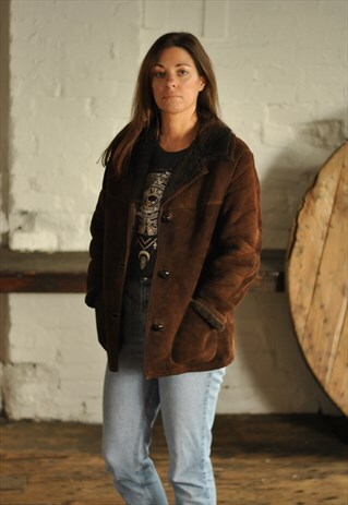 VINTAGE BROWN SHEEPSKIN COAT