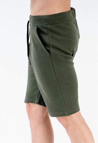 BASIC SPORTS SHORTS IN KHAKI WITH POCKETS AND DRAWSTRING