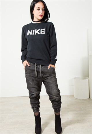 VINTAGE NIKE SWEATSHIRT / S1701