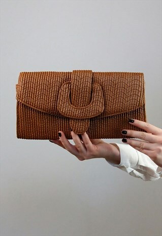 VINTAGE 80'S RIBBED FAUX LEATHER CLUTCH
