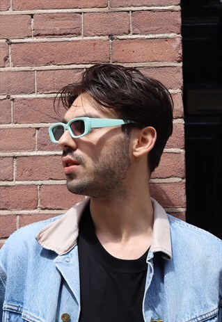 RETRO SQUARE SUNGLASSES FROM RECYCLED MATERIAL - MINT GREEN