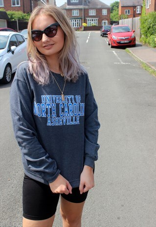 VINTAGE CAROLINA USA COLLEGE SWEATSHIRT