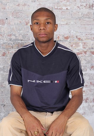 VINTAGE NIKE LOGO N-NECK T-SHIRT BLACK GREY WHITE