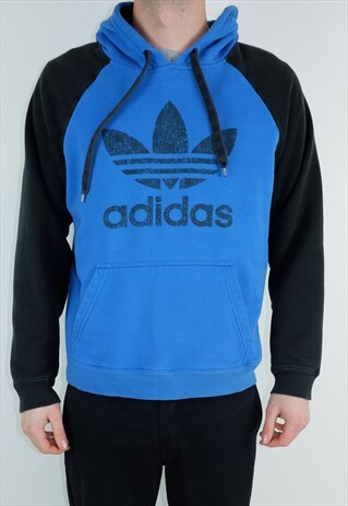 VINTAGE ADIDAS HOODIE