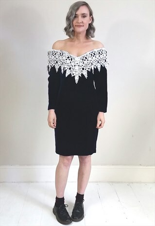 VINTAGE 90'S DARK PURPLE VELVET MIDI DRESS WITH LACE DETAILS