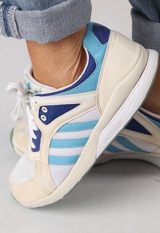 ADIDAS TORSION TRAINERS UK 7.5 , (2EG)