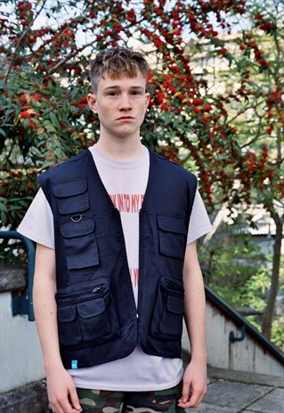 NAVY BLUE UTILITY VEST WITH WOVEN LABEL DETAILS