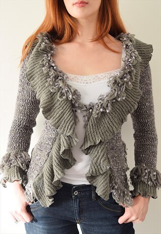 Vintage Y2K Chunky Knit Ruffle Cardigan Grey