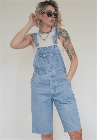 VINTAGE 90S DUNGAREE SHORTS IN LIGHT BLUE WASH