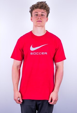 VINTAGE NIKE T-SHIRT IN RED