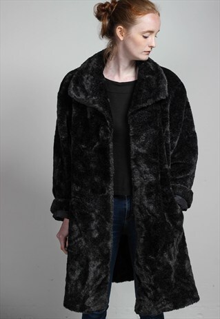 VINTAGE OVERSIZED FAUX FUR JACKET