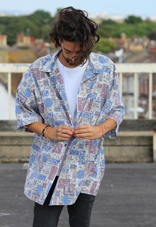 VINTAGE // 90'S // PATTERNED SHIRT