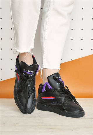 VINTAGE OLD SCHOOL SNEAKERS