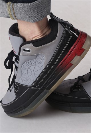 JORDON AIR TRAINERS UK 10 , US 11 (3DF)