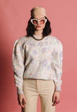 Vintage colorful flowers sweater