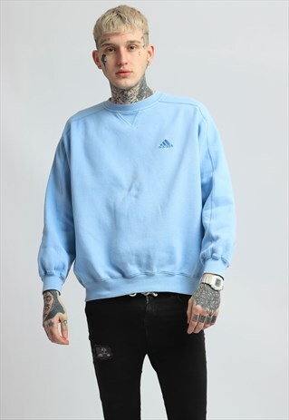 VINTAGE ADIDAS SWEATSHIRT