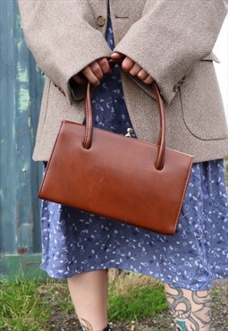 Vintage Brown Tan Leather Gold Clasp Handbag