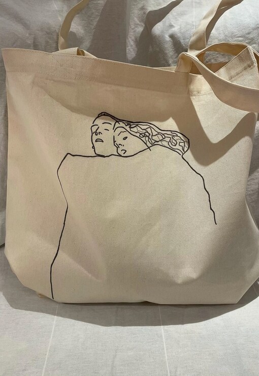 garment image