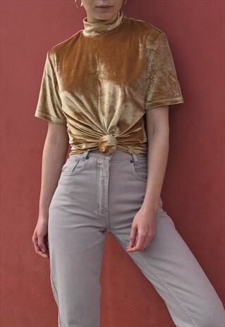 90S HENNES GOLDEN TURTLE NECK TOP