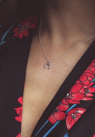 ASHA. STERLING SILVER TINY HORN PENDANT NECKLACE