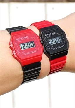 Wear & Share Set of 2 LCD Watches