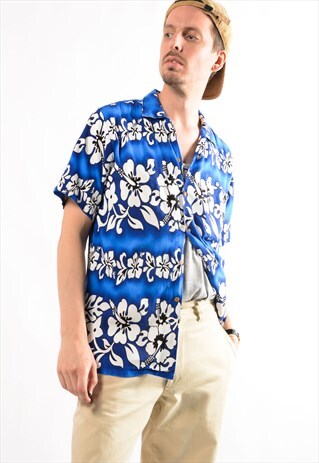 VINTAGE HAWAIIAN SHIRT.