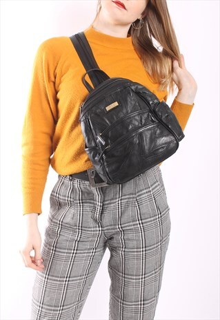 VINTAGE 90S LEATHER PATCHWORK BACKPACK IN BLACK