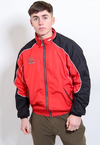 VINTAGE UMBRO SHELL JACKET IN RED LARGE