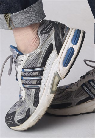 ADIDAS RUNNING TRAINERS UK 14.5 (EK4C)
