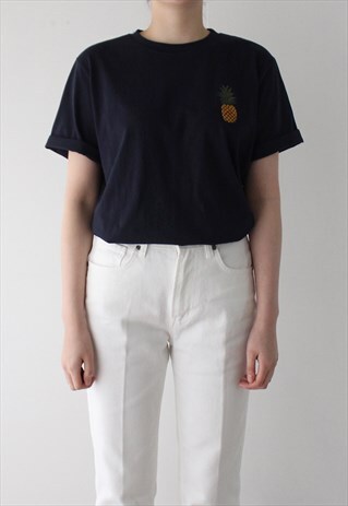 PINEAPPLE EMBROIDERY T-SHIRTS