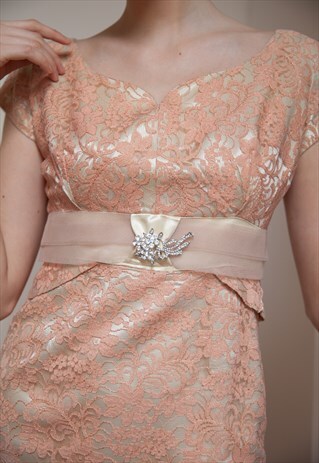 VINTAGE 60'S KNEE LENGTH, CAP SLEEVE, PINK LACE PARTY DRESS