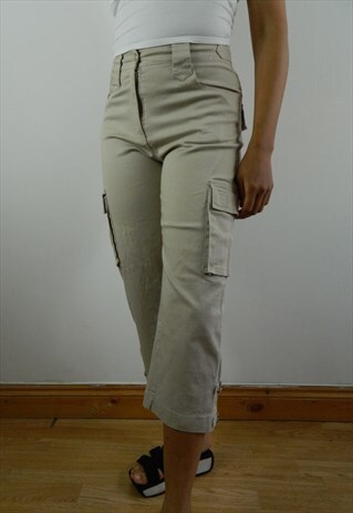 BEIGE CARGO QUARTER TROUSERS