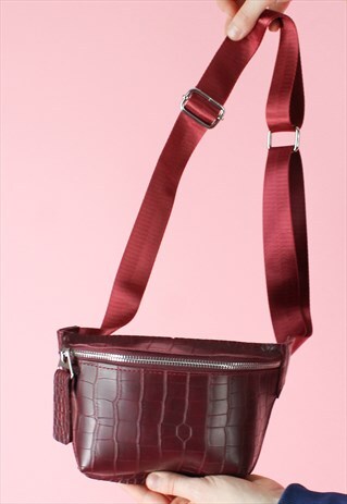 VINTAGE INSPIRED BUM BAG FAUX SNAKE LEATHER BELT BAG RED