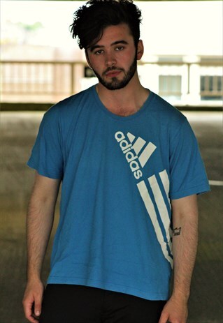 CLEARANCE SALE - RETRO / EARLY 90'S / ADIDAS / T-SHIRT