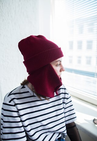 VINTAGE 70'S CHERRY RED BACLAVA STYLE HAT