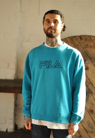 VINTAGE 90S FILA BIG LOGO SWEATER