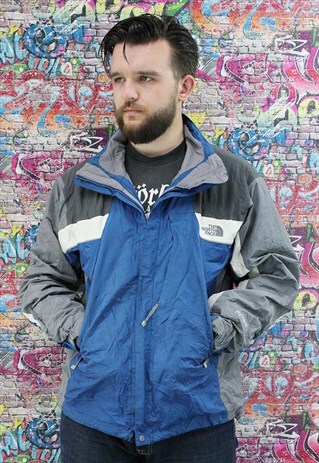 THE NORTH FACE VINTAGE JACKET. UNISEX. GREAT FOR FESTIVALS.