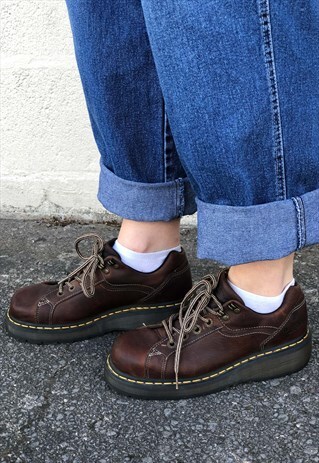DR MARTENS BROWN LEATHER OXFORD SHOES