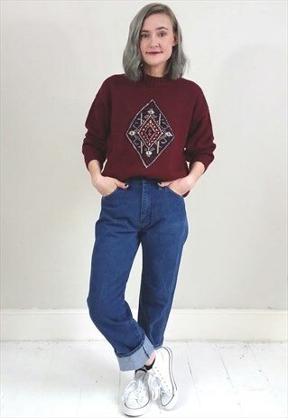 VINTAGE 90'S BURGUNDY CHUNKY JUMPER WITH DIAMOND DESIGN