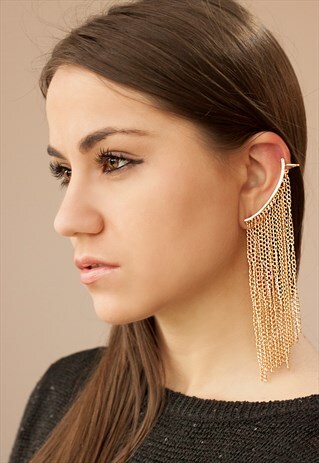 STATEMENT GOLD CHAIN TASSEL EARCUFF