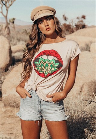 LOTUS KISS ELEVADO T-SHIRT