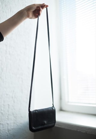 VINTAGE 90'S BLACK LEATHER CROSS BODY BAG