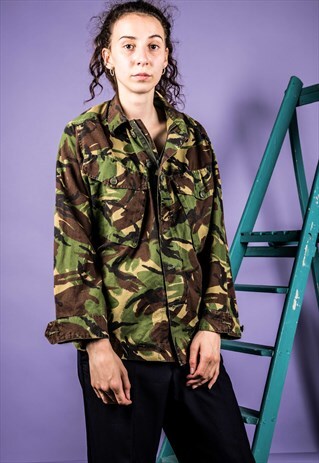VINTAGE 1980S CAMO ARMY JACKET IN KHAKI GREEN