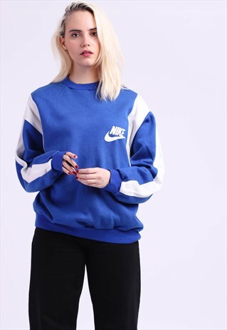 VINTAGE NIKE SWEATSHIRT